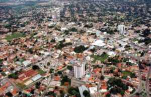 Governo de MT tem mais de R$ 1 bilhمo em investimentos em Vلrzea Grande; confira principais obras :: Notيcias de MT