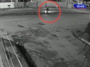 16:04 –
Vídeo mostra momento em que mulher perde controle da moto e atinge poste; veja