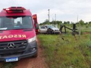 15:18 –
Homem fica ferido após perder controle da direção e bater carro em cerca