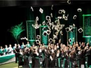 11:38 –
Às vésperas de formaturas milionárias, empresa de festas decreta falência e deixa estudantes de medicina 'na mão'