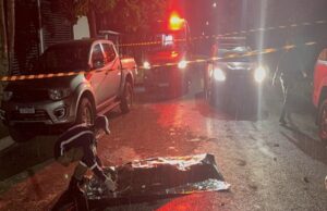 13:20 –
Homem é encontrado morto a facadas no meio da rua em Sorriso