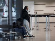 Primeiros deportados dos EUA chegam أ Colأ´mbia em aviأ£o da Forأ§a Aأ©rea do paأs: ‘Dignos, sem algemas’ | Mundo