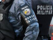 Dupla tenta matar funcionário de mercado, atira em PM e morre