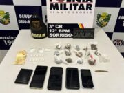 PM detém dupla por tráfico de drogas em frente a casa noturna