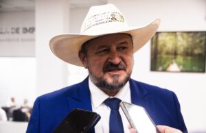 Cattani diz que vai usar “todas as forças” para manter veto de Mendes