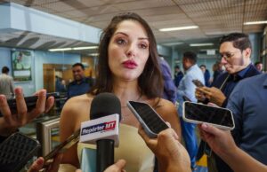 Janaina diz que federação é “natural” e cita apoio de deputados