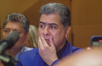 Emanuel trabalhou 30 dias na AL e recebeu quase R$ 100 mil