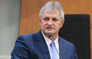 Líder defende que grupo de Mendes fique unido: “Tem que somar”