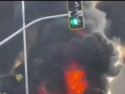 Avião pequeno cai em avenida de SP e deixa ao menos 2 mortos e 2 feridos