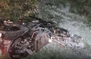 13:02 –
Acidente entre moto e carro deixa três pessoas mortas na MT-130