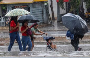 16:08 –
Defesa Civil de Cuiabá emite alerta para chuvas intensas com ventos de até 100 km/h