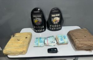 09:18 –
Força Tática prende membro de facção criminosa com drogas e mais de R$ 40 mil em dinheiro