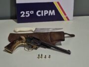 14:50 –
Homem alcoolizado é preso após ameaçar moradores de comunidade rural com facão e arma de fogo