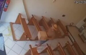 11:45 –
Criminosos invadem igreja e furtam caixa com dinheiro de dízimo; veja vídeo