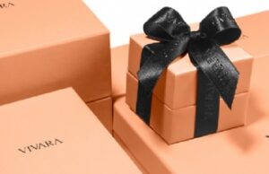 10:44 –
Homem filmado furtando joia na Vivara de shopping é detido pela PM