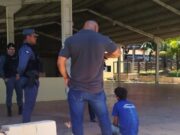 17:15 –
Homem de 30 anos é preso e confessa depredação em igreja católica; pediu perdão para padre