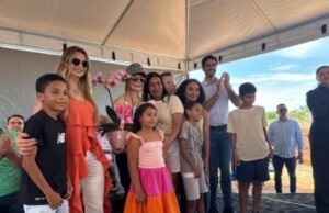 10:49 –
"SER Família Habitação me deu a oportunidade de conquistar o que parecia improvável: o meu lar", comemora gari