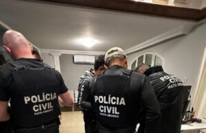 07:08 –
Operação prende cinco e desarticula facção criminosa envolvida em homicídios e tráfico de drogas