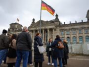 Boca de urna aponta vitória do conservador CDU na Alemanha