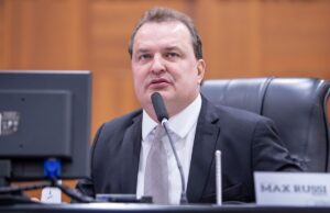 MDB oferece comando a Max, que tem simpatia pelo Podemos