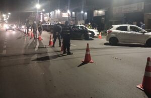 Polícia prende nove motoristas em operação da Lei Seca em VG