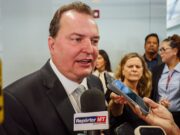 Max vê chance de deixar PSB, mas diz que decisão somente em 2026