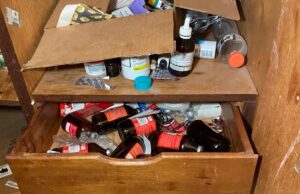 PM prende um e fecha fábrica clandestina de anabolizantes