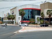 Jovem é flagrado furtando anel de joalheria de shopping em VG