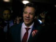 Isenأ§أ£o do IR para quem recebe atأ© R$ 5 mil por mأھs vai beneficiar 10 milhأµes de pessoas