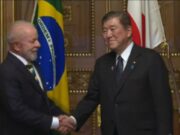 No Japão, Lula critica protecionismo: 'Não queremos mais muros'