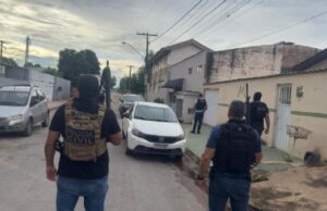 12:01 –
Polícia Civil prende em Cuiabá mulher foragida que é conhecida como 'Dama do Crime'