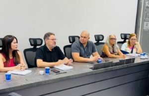 Governo reúne com Prefeitura de Cuiabá e propõe auxílio no combate à dengue e chikungunya :: Notícias de MT