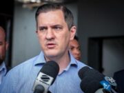 10:25 –
"Tolerância zero é dentro e fora de casa", diz secretário de segurança sobre prisão de PMs envolvidos na morte de advogado