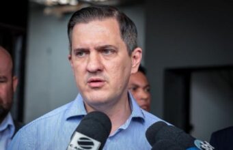 10:25 –
"Tolerância zero é dentro e fora de casa", diz secretário de segurança sobre prisão de PMs envolvidos na morte de advogado