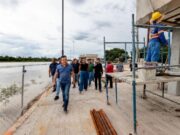 13:57 –
Mauro Mendes vistoria obras da Orla de Santo Antônio de Leverger; 80% concluída