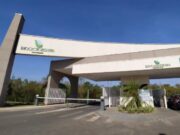 09:42 –
Suspeito de 35 anos invade casa em condomínio, mexe em geladeira e usa micro-ondas em Cuiabá