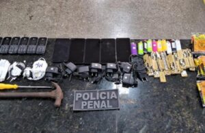 19:09 –
Celulares e ferramentas são interceptados após serem arremessados em penitenciárias de Sinop e Juara