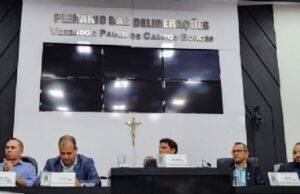16:16 –
"Sociedade cuiabana precisa ter acesso ao cronograma do BRT", reivindica presidente da CDL