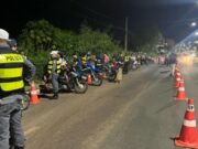 10:52 –
Quatro pessoas são presas durante blitz da Lei Seca e 39 veículos são removidos