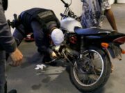 15:21 –
Onze veículos são apreendidas durante operação para coibir circulação de motos com escapamento adulterado