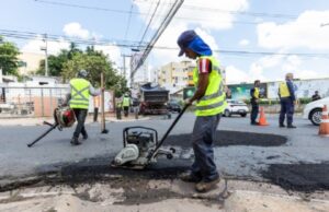 16:52 –
Prefeitura de Cuiabá amplia equipes e operação tapa-buraco passa a ser realizada também aos domingos