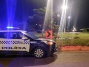 12:06 –
Homem passa reto em rotatória e morre após cair de motocicleta