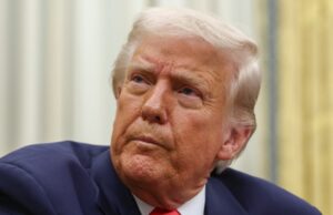 Trump diz que considera aplicar ‘sanأ§أµes e tarifas sobre a Rأ؛ssia’ atأ© que acordo de paz com a Ucrأ¢nia seja fechado | Mundo