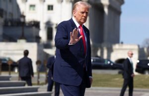 Trump ameaأ§a taxar em 200% os vinhos europeus se UE nأ£o retirar tarifa de 50% sobre uأsque dos EUA | Economia