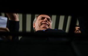 Bolsonaristas usam projeto de anistia para pressionar STF e reduzir pena do ex-presidente | Blog da Andrأ©ia Sadi