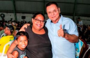 Jardim Fortaleza recebe 324 escrituras e vai ter asfalto garantido com emenda de Botelho