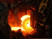 Trump comeأ§a hoje a aplicar tarifas sobre aأ§o importado pelos EUA. Veja impacto no Brasil