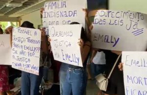 Família protesta e pede por justiça: “É possível justiça terrena?”