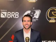 Piloto cuiabano Ernani Kuhn conquista maior premiação do automobilismo brasileiro