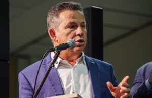Mendes defende independência do União em relação a Lula